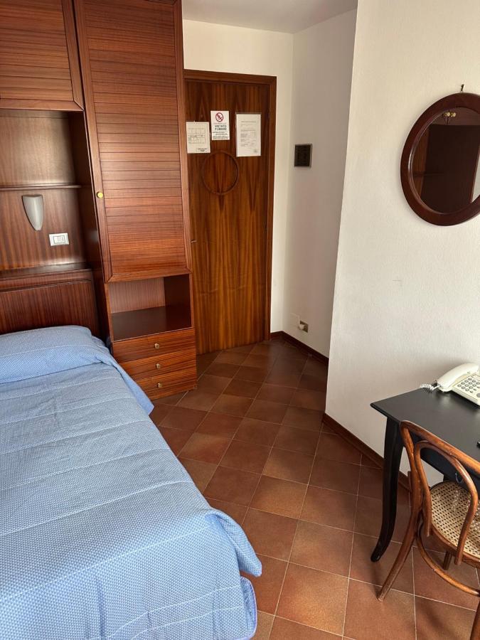 Hotel Alla Citta Di Trieste Градо Екстериор снимка