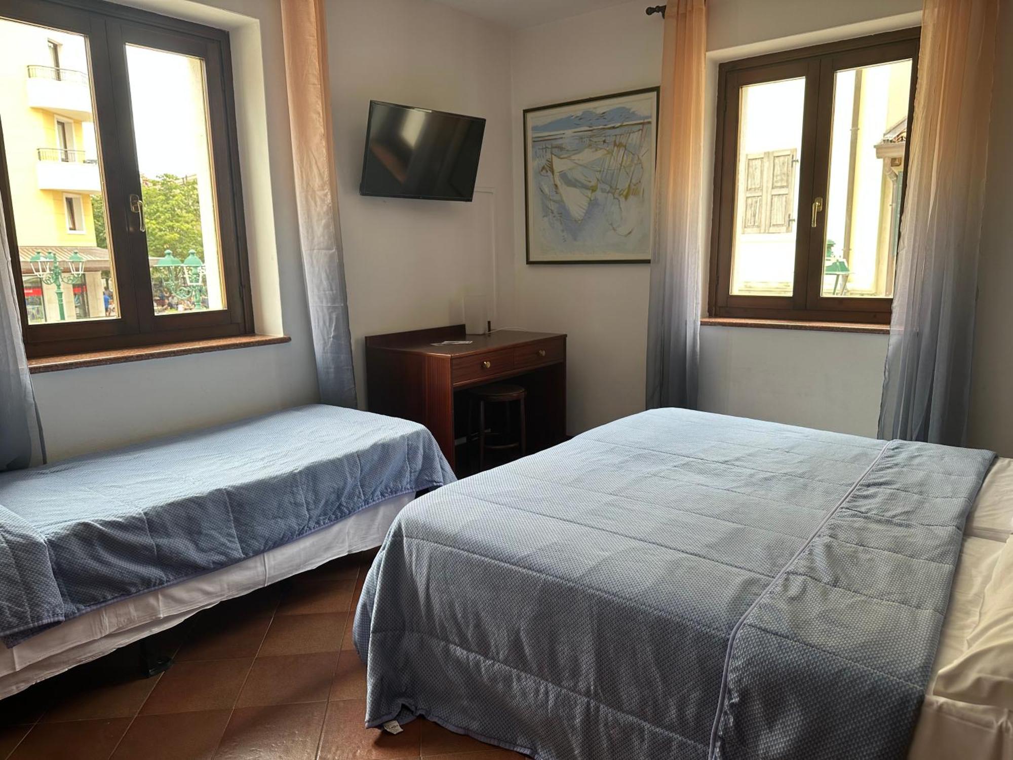 Hotel Alla Citta Di Trieste Градо Екстериор снимка