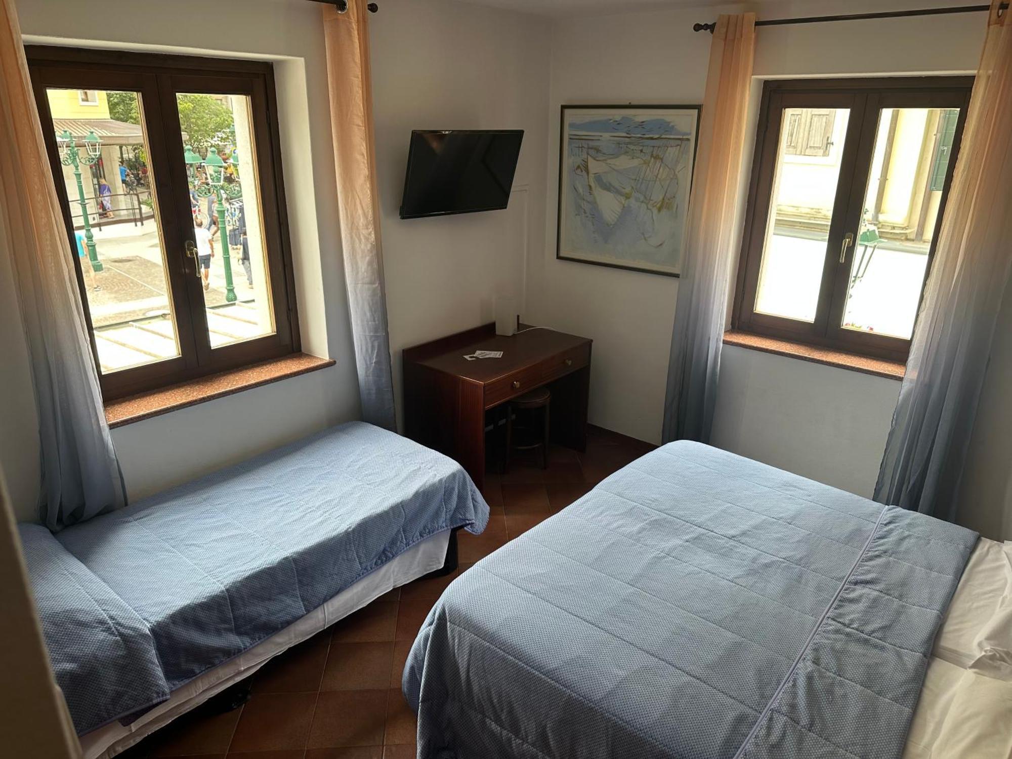 Hotel Alla Citta Di Trieste Градо Екстериор снимка