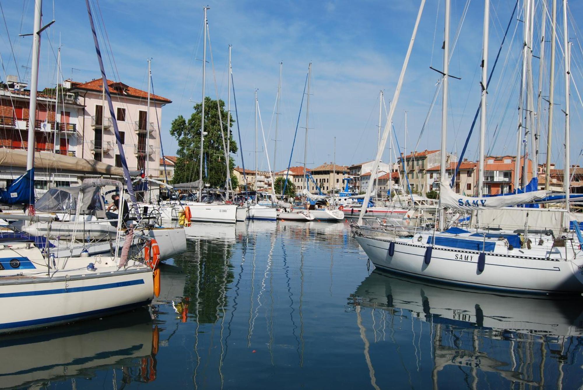 Hotel Alla Citta Di Trieste Градо Екстериор снимка